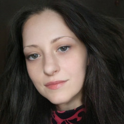 Анна Богдан